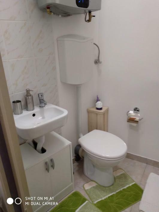 Oazis Apartman Eger Ngoại thất bức ảnh
